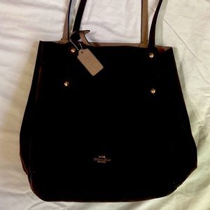 Coach tote. Green suede Excellent condition